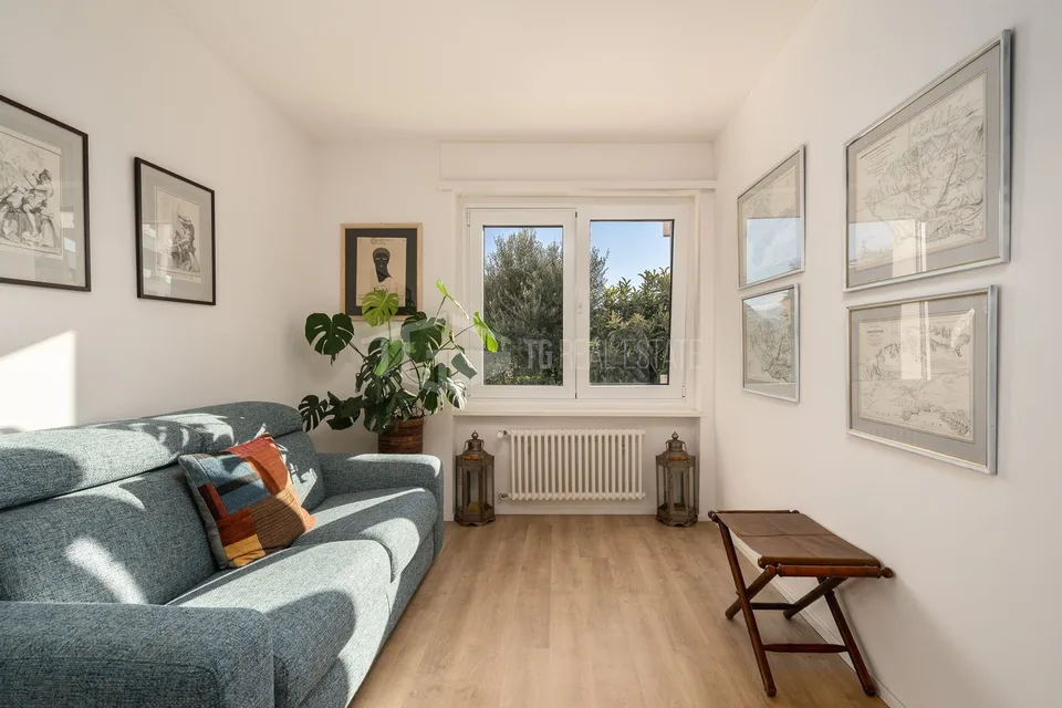 Elegante 4,5-Zimmer-Wohnung mit Terrassen, in der Nähe des Zentrums und des Bahnhofs von Lugano