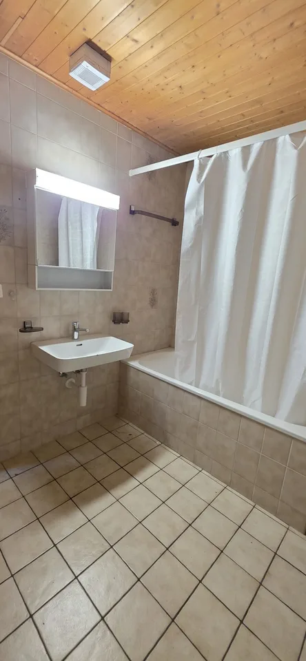 Zweizimmerwohnung, gemütlich und günstig!