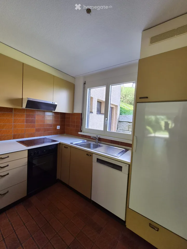 Appartement 4.5 pièces avec espace de jardin à emplacement calme à Adliswil