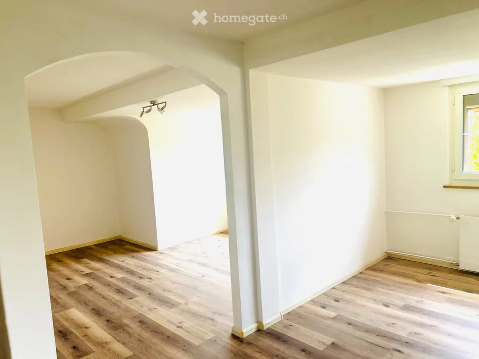 Charmante 3,5 Zimmer Dachwohnung in guter Lage zu verkaufen