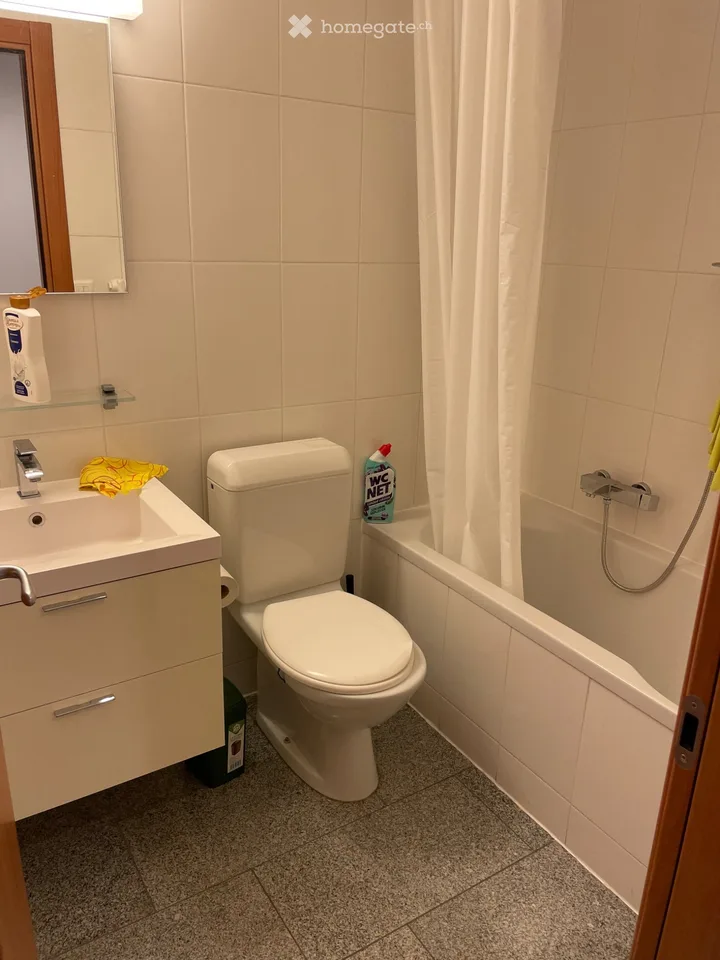 Single room with bathroom