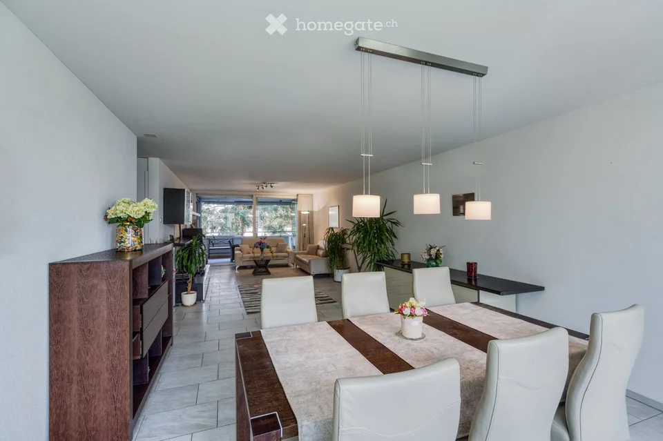 Appartement spacieux 3.5 pièces dans le parc résidentiel calme Feldhof à Zug