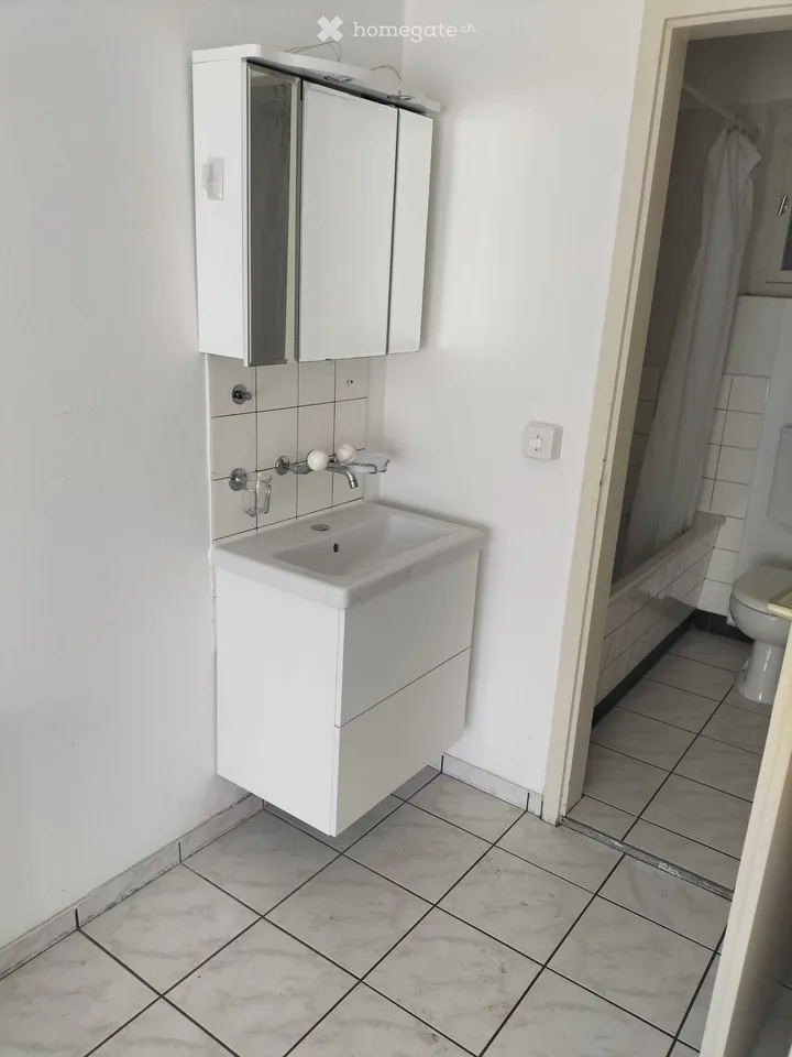 Appartement monolocale confortable à Lugano-Loreto, charges incluses