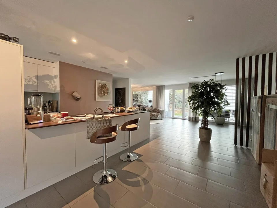 Appartement 4.5 pièces avec tour de buanderie privée