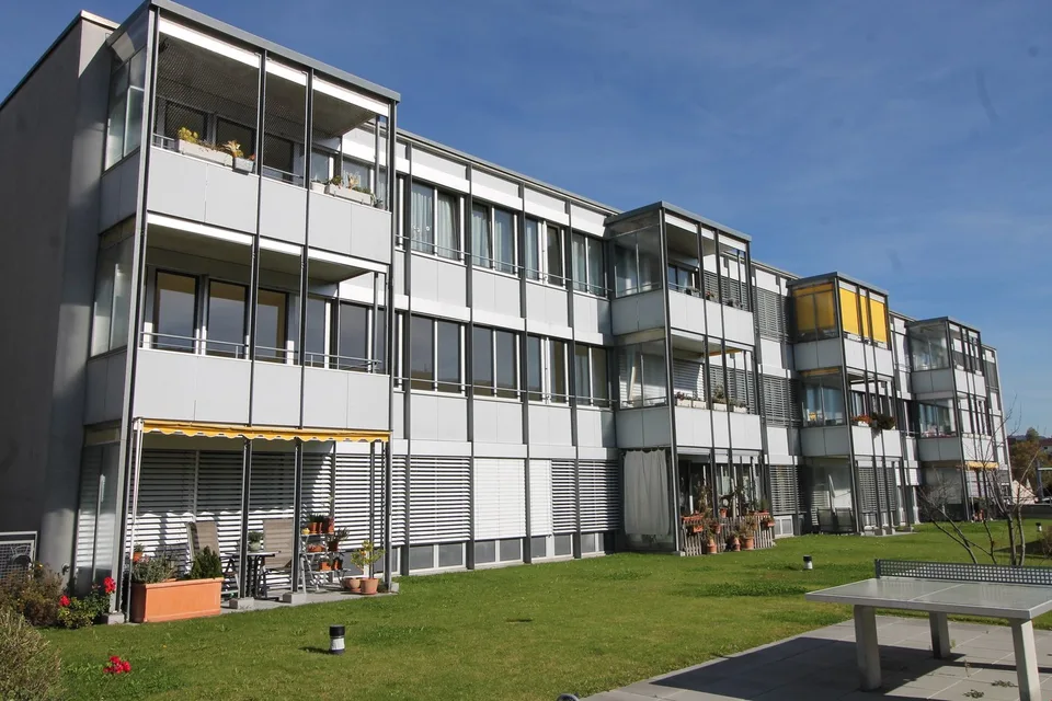 Zentral gelegene 3.5-Zimmerwohnung in Ettingen mit Lift