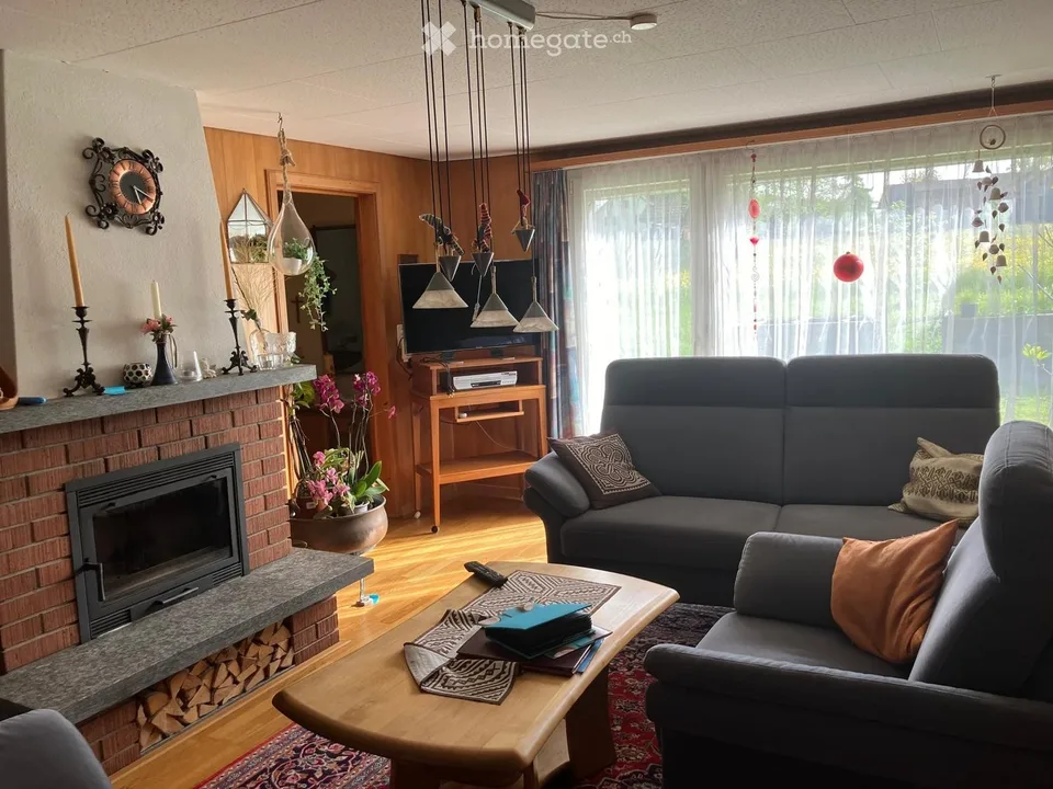 Charming 7-room single-family house in Kesswil with large plot