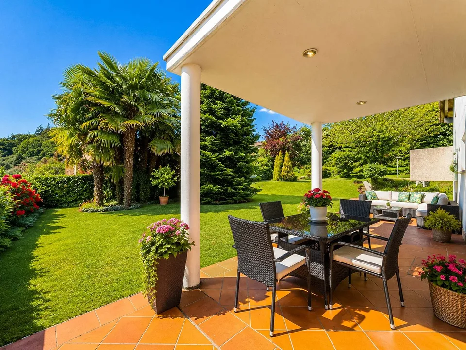 Casa unifamiliare con grande giardino a Gentilino