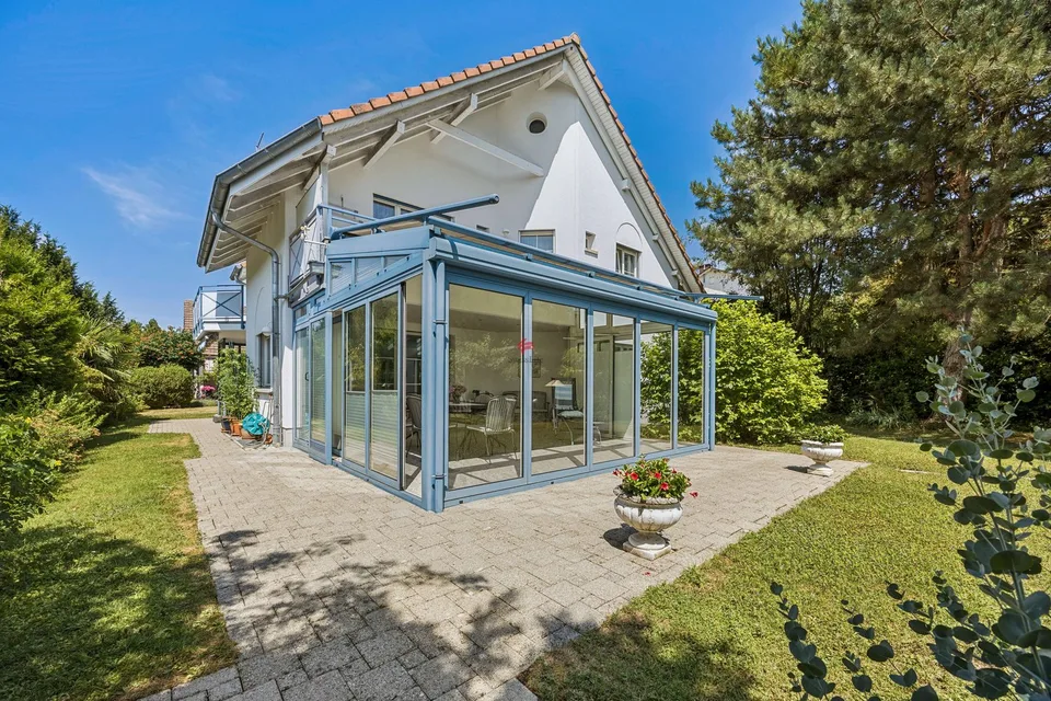 Belle maison unifamiliale avec réserve de terrain constructible