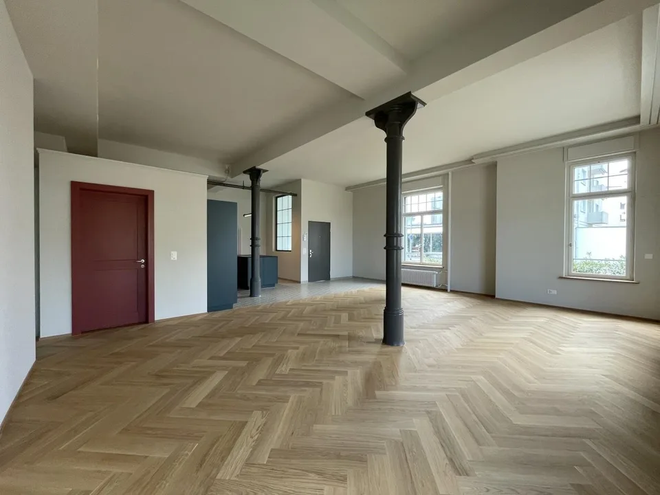 Atelier für Arbeiten und Wohnen im Loftstyle
