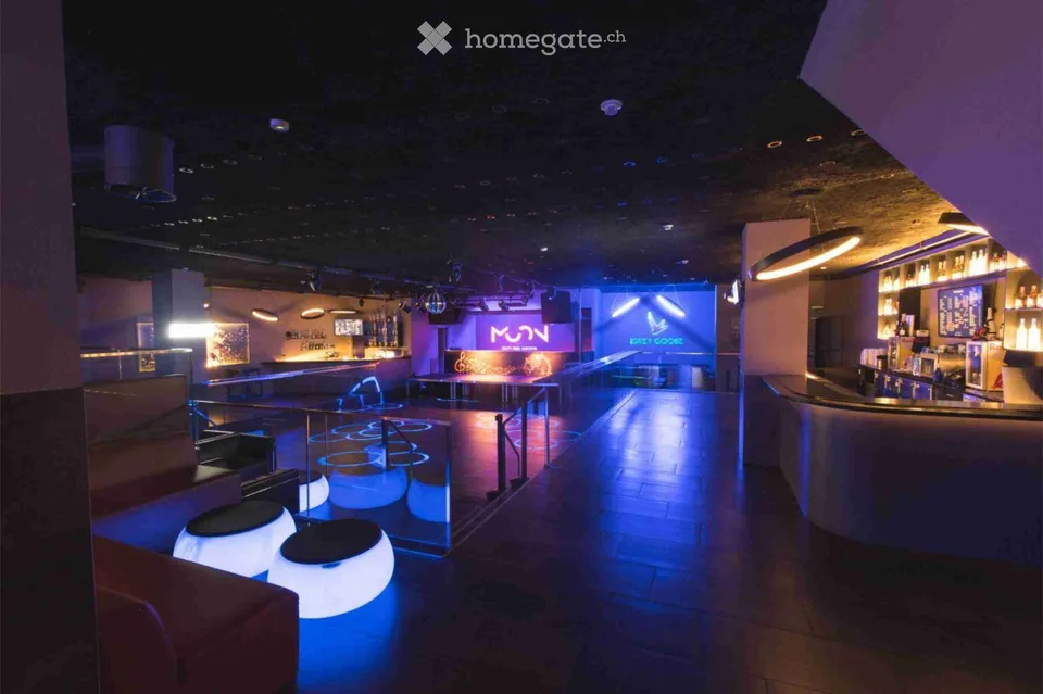 2 Club esclusivi a Claraplatz a Basilea A condizioni ottimali: 1700 m² in affitto