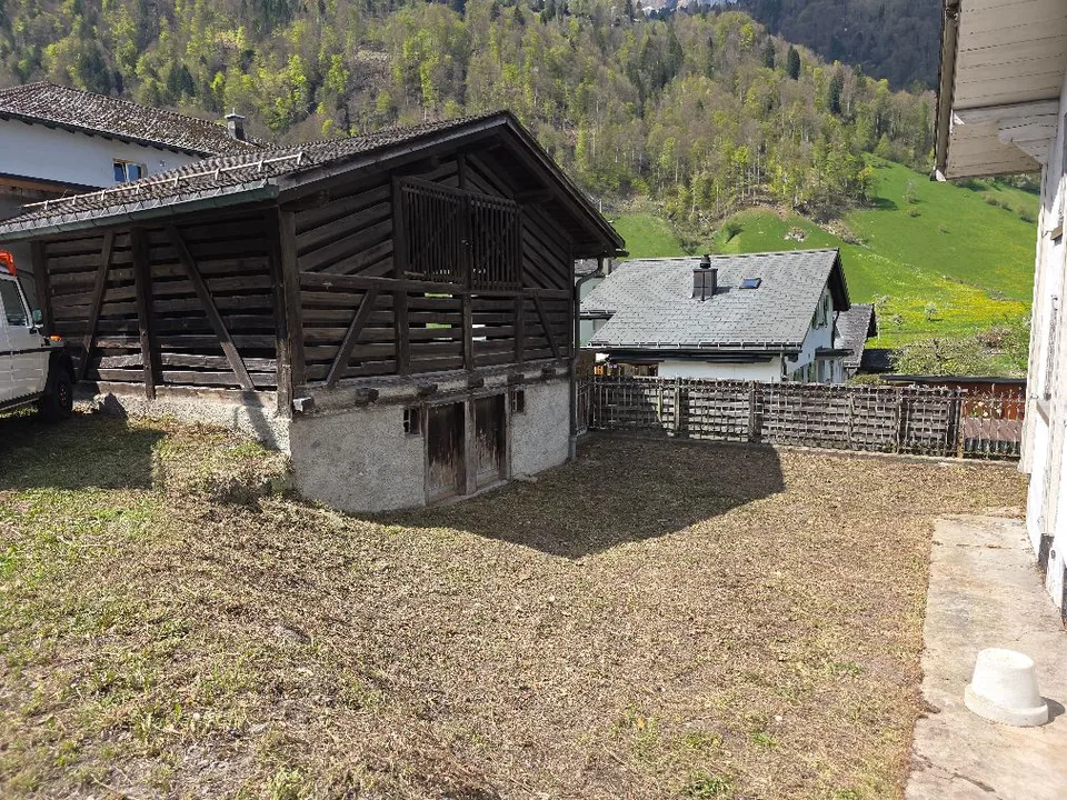 Objet de rénovation : maison unifamiliale dépendante avec combles