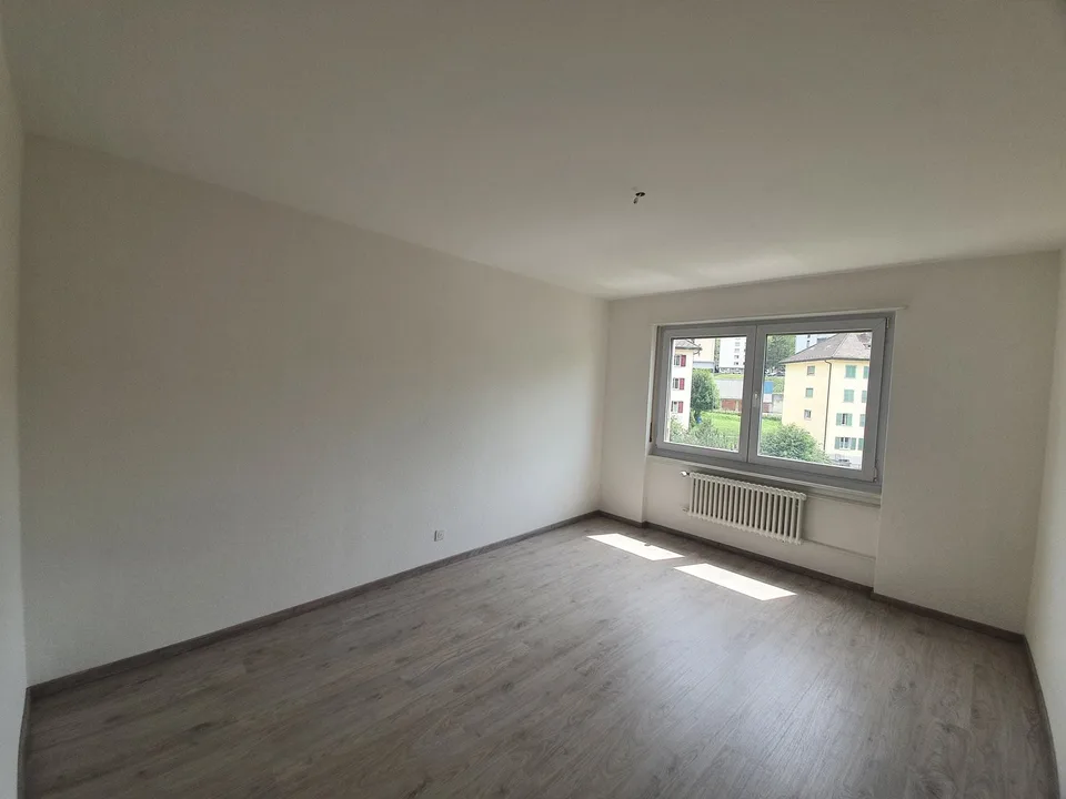 Appartamento luminoso di 3.5 locali con balcone – foto 7 di 9