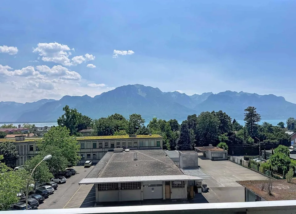 Appartement de 1 pièce - 33.5 m2 avec grand balcon et garage box