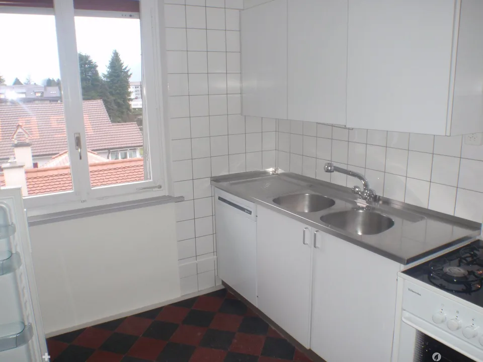 4.5 Room Old Building Apartment