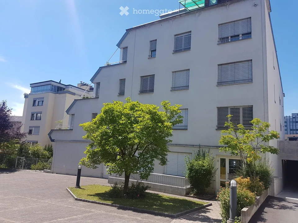 Single room in 4.5 room apartment