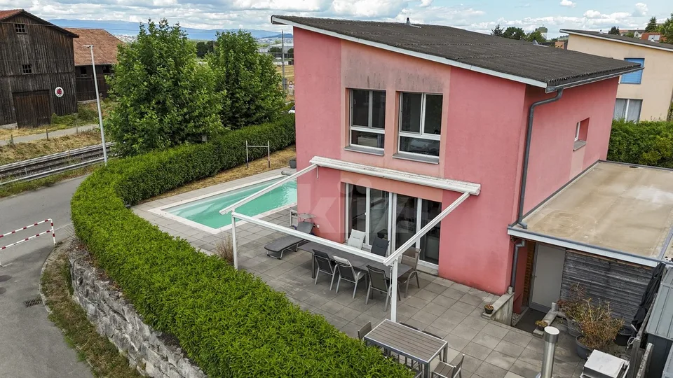 Charmanter Familienbungalow mit Pool – Foto 12 von 13