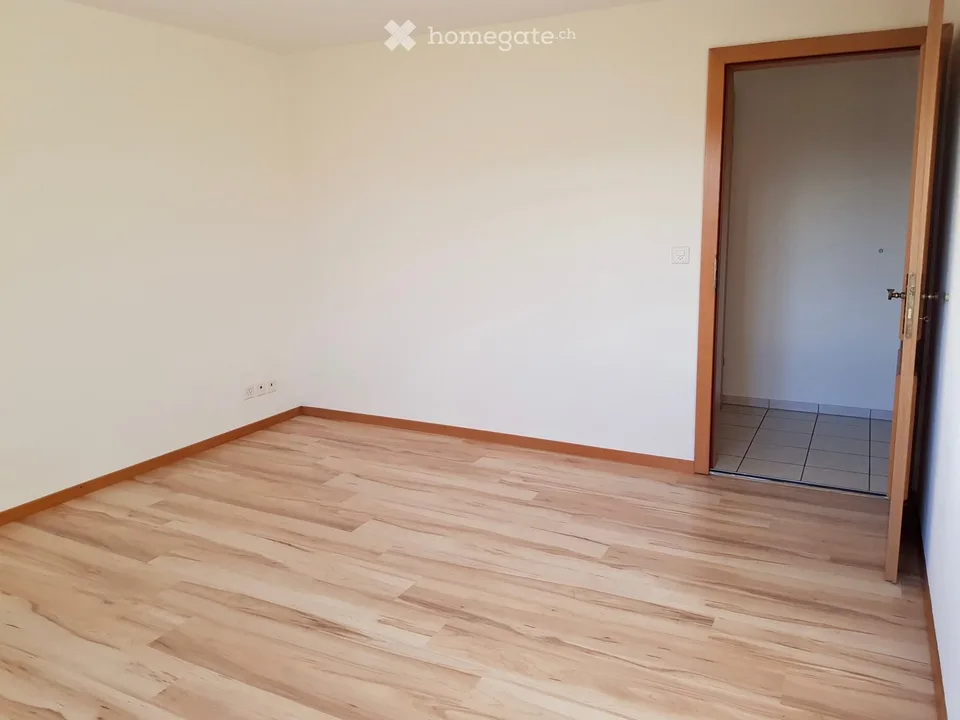 Appartement de 4 ½ pièces lumineux dans un environnement verdoyant