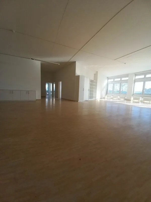 Gewerbe-/ Büroräumlichkeiten auf 2 Etagen – Foto 7 von 16