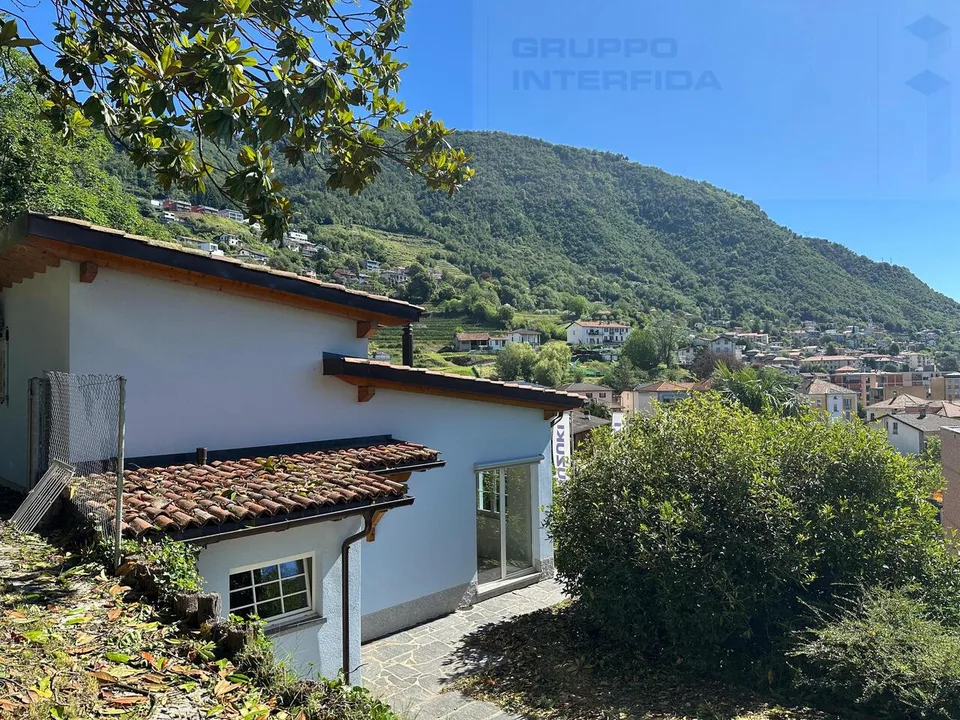 CASA INDIPENDENTE CON GIARDINO