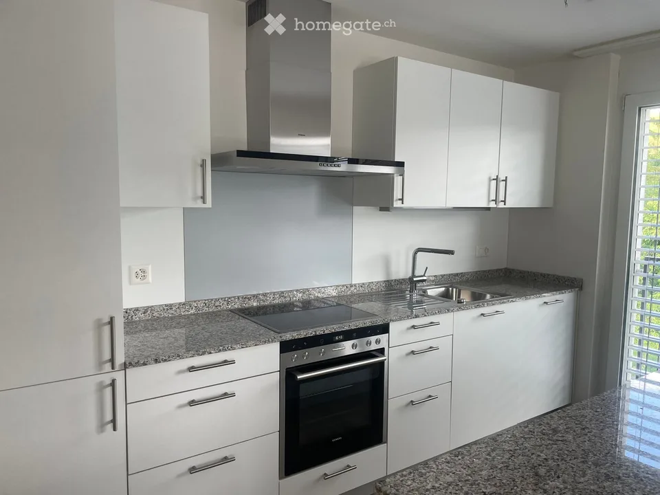 Appartement lumineux 3.5 pièces avec balcon et belle vue
