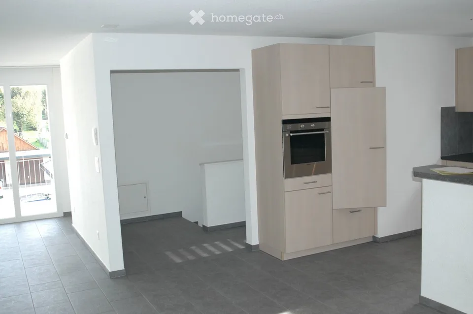 schöne grosse zweistöckige 4.5 Zimmer Wohnung in Kestenholz zu vermieten