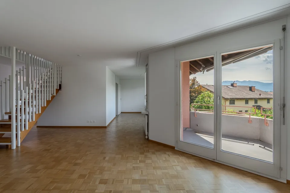 Spacious maisonette apartment in Sempach