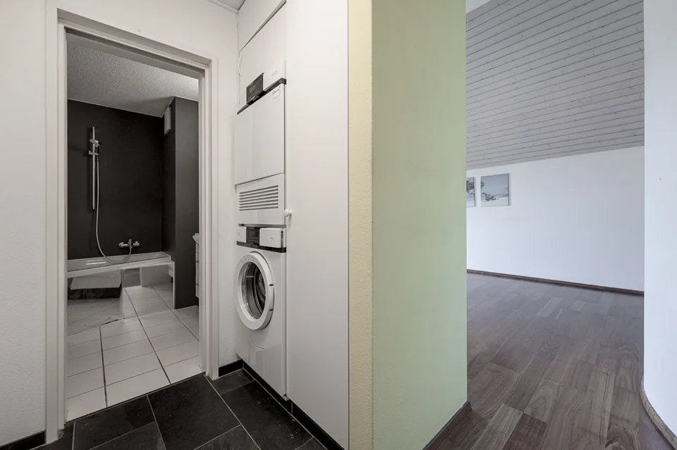 grosszügig Wohnen: Maisonettewohnung mit Blick ins Grüne – Foto 6 von 13