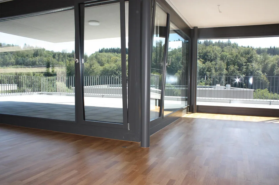 Appartamento mansardato moderno 2.5 locali a Herrenschwanden