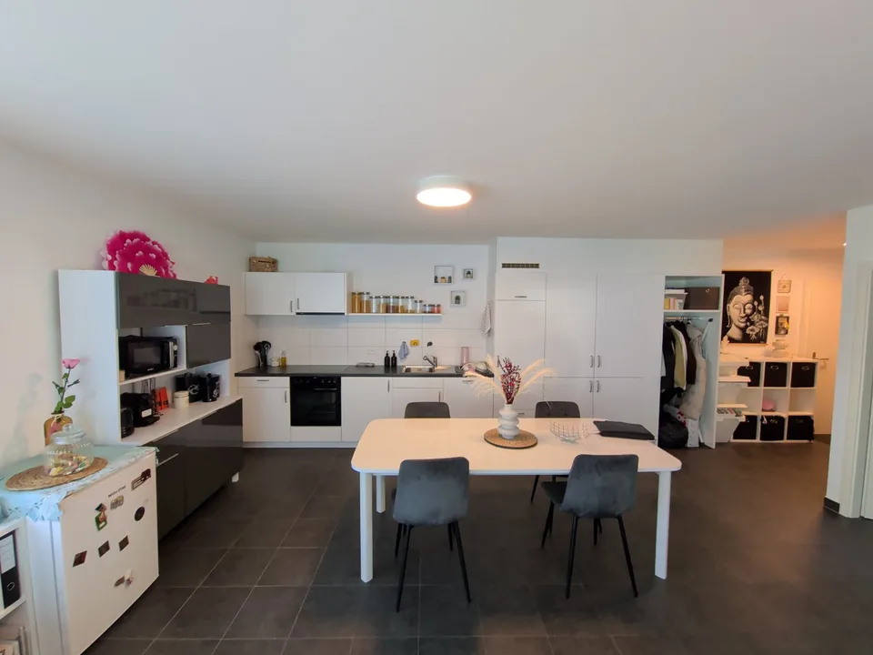 À louer ! un spacieux appartement de  2 pièces 1/2, avec place de parc comprise, à Sion