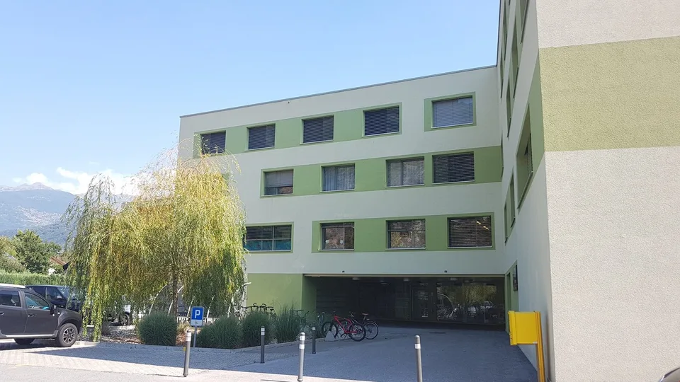 À louer ! un spacieux appartement de  2 pièces 1/2, avec place de parc comprise, à Sion
