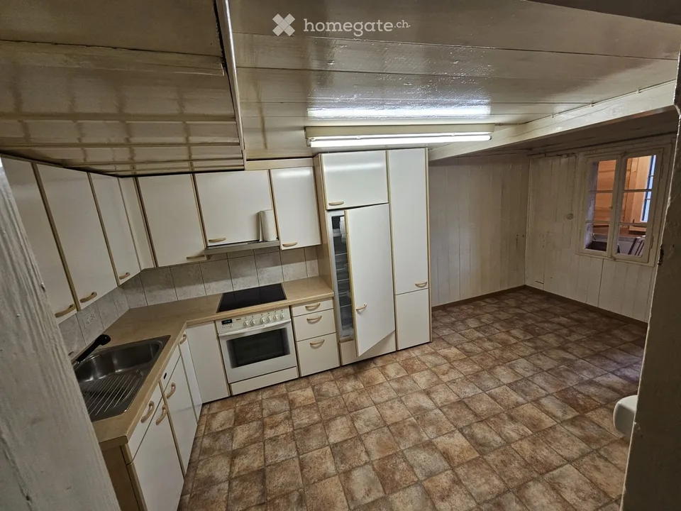 5-Room Apartment/House with Outdoor Seating Area