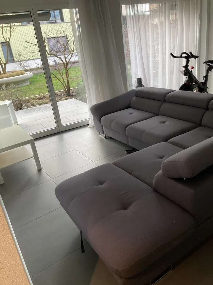 2½ ZI-WOHNUNG IN FREIENBACH (SZ), MÖBLIERT, TEMPORÄR