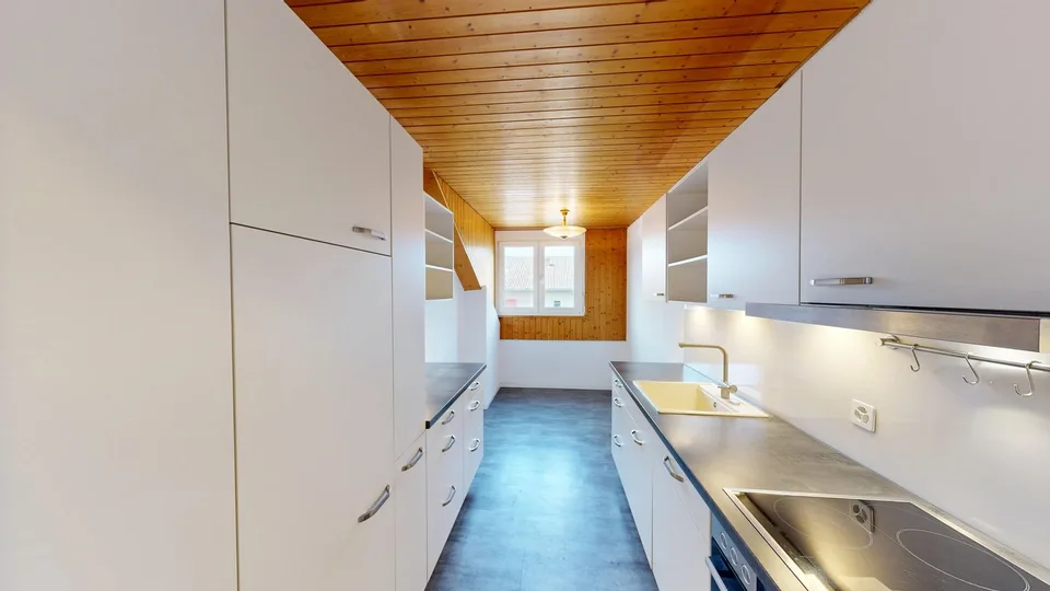 Grosszügige 4.5-Zimmer-Dachwohnung mit Charme in Pieterlen