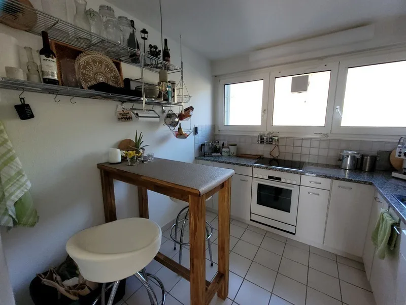 2½ ZI-WOHNUNG IN STÄFA (ZH), MÖBLIERT, TEMPORÄR