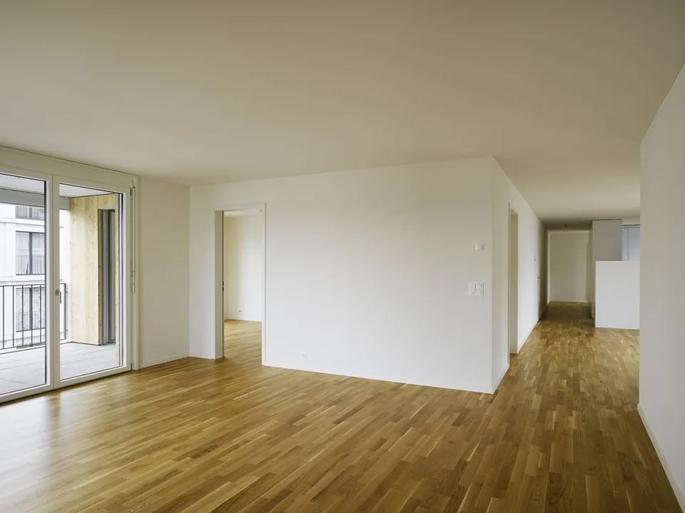 Habitation spacieuse avec deux loggias