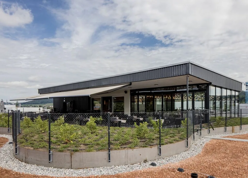 *Ristorante/Bar sul tetto in affitto*