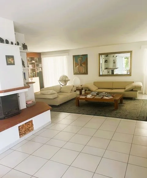 Elegantes Panoramavillen mit privilegierter Lage in Collina Doro – Foto 9 von 11
