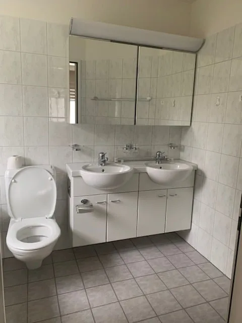 Helle 3.5-Zimmer-Wohnung mit Balkon in ruhiger Lage