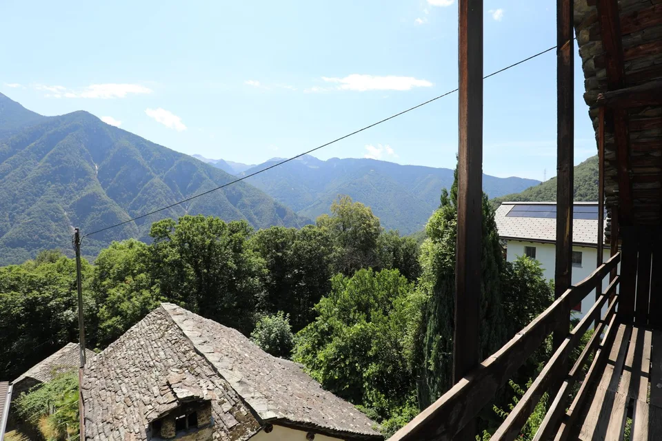 Maison en pierre rustique calme et ensoleillée dans la vallée de Calanca – photo 16 sur 21