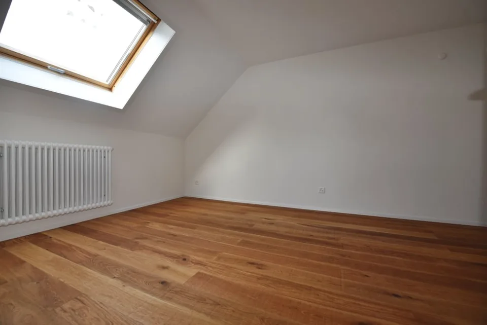 Charmant appartement de 2,5 pièces avec cachet – Proche du temple de l’Abeille