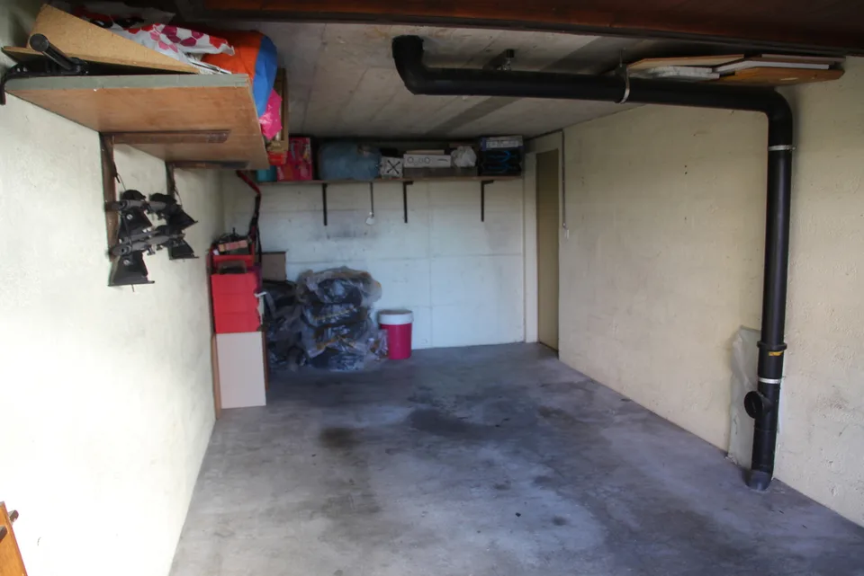 Apartment of 4.5 rooms 110 m2 with cellar, garage and parking space