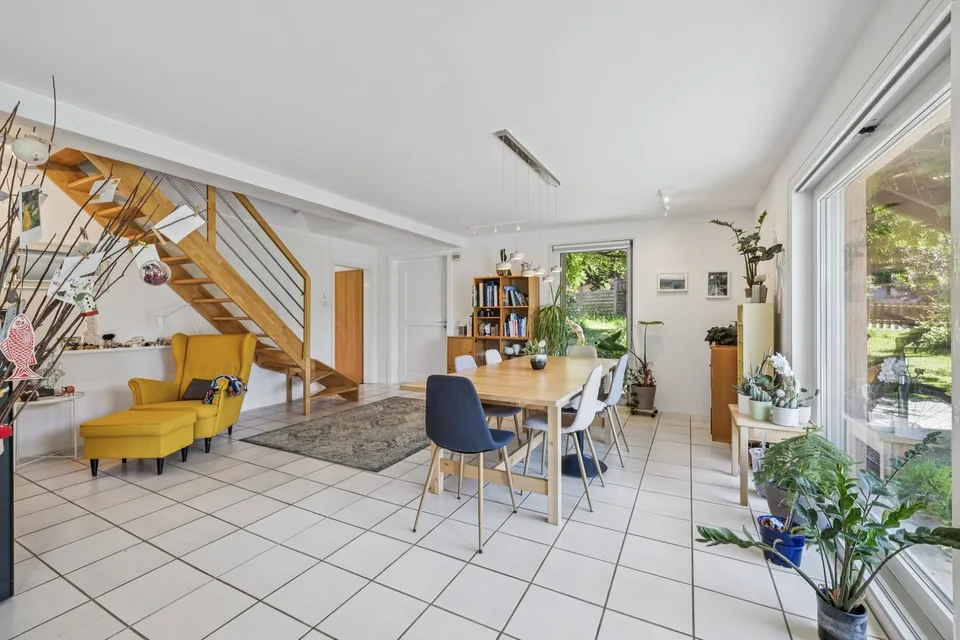 Maison familiale avec piscine et appartement indépendant