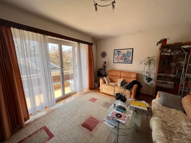 Maison avec deux appartements en viager semi occupé à Lausanne Vennes
