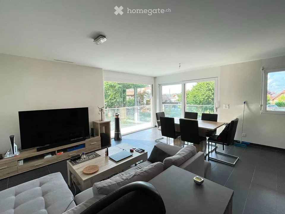 Apartment 3.5 rooms 97m2 for rent, bright and quiet