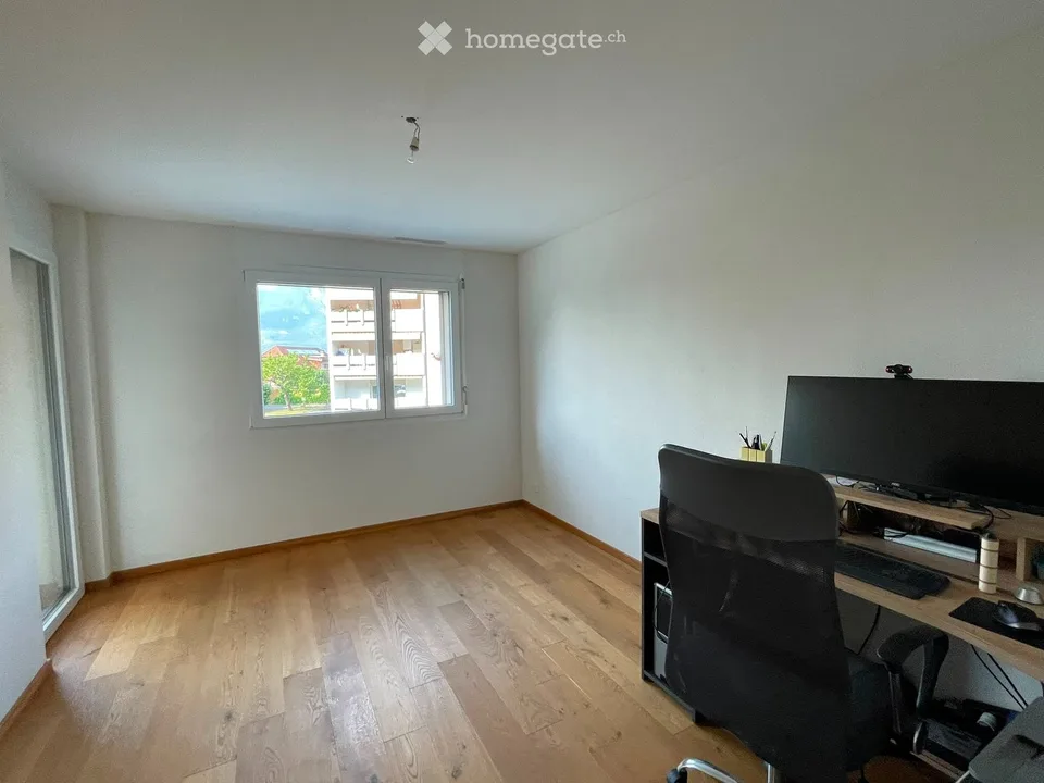Apartment 3.5 rooms 97m2 for rent, bright and quiet