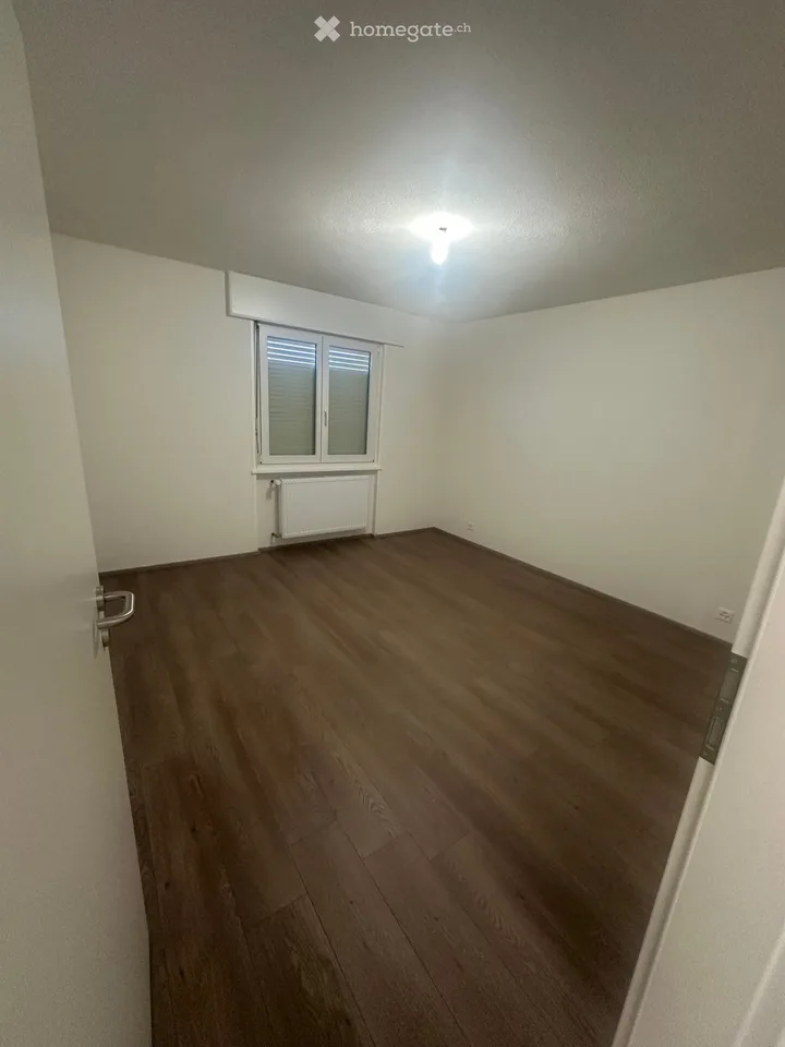 Appartement 5.5 pièces entièrement rénové à louer