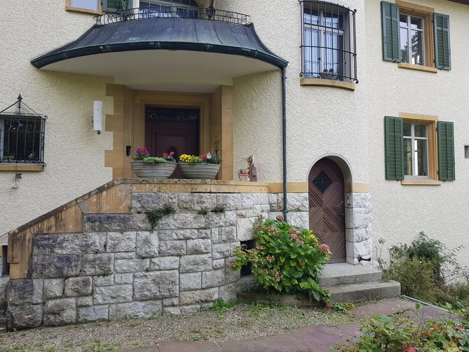 205 m² Wohntraum in ehemaliger Bally-Villa