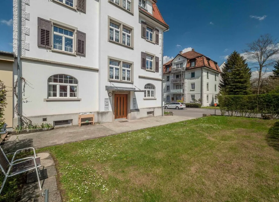 Yesterday was 0815! Unique, modern Art Nouveau apartment seeks new tenants