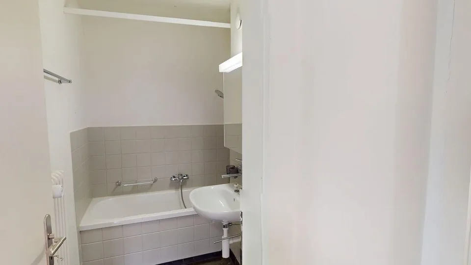 1-Zimmer-Wohnung nahe Flughafen - befristet bis 30.09.2027