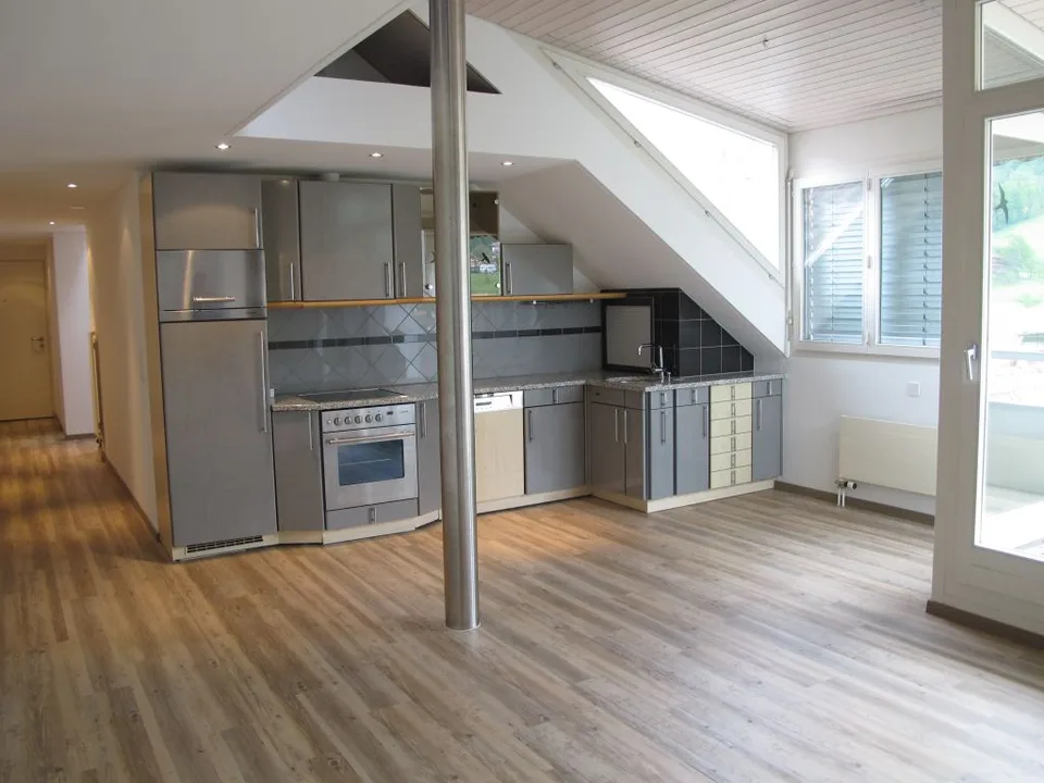 helle sonnige Wohnung mit Balkon (ohne Lift), Datum nach Vereinbarung